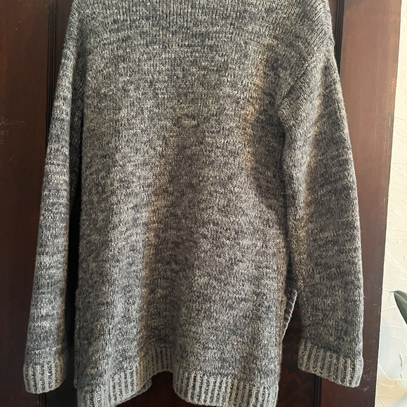 Cardigan - Picture 5 of 5